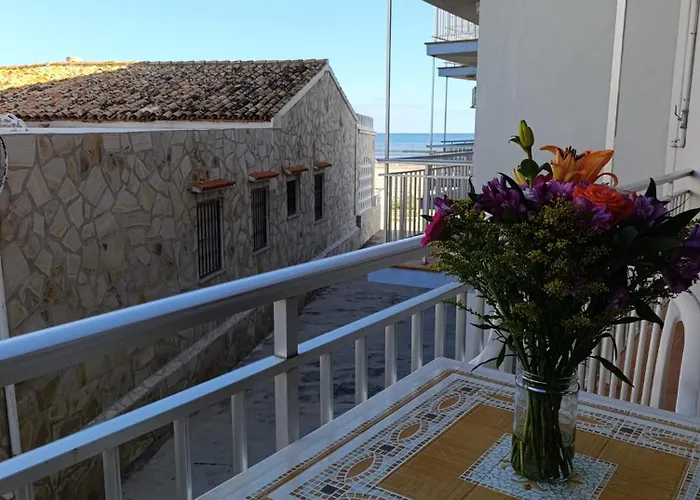 Deveses 7 A Pie De Playa Y 2 Terrazas Con Vistas Al Mar * Denia