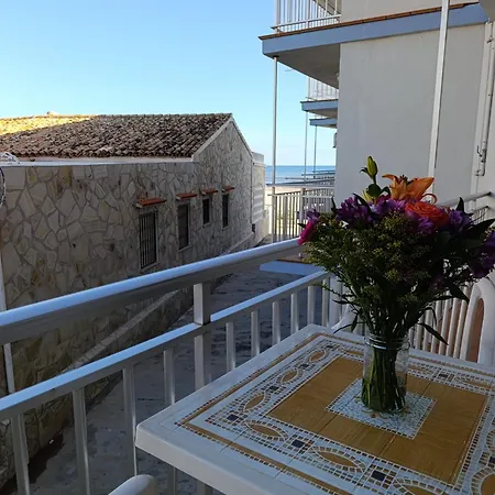 Deveses 7 A Pie De Playa Y 2 Terrazas Con Vistas Al Mar * دينايا